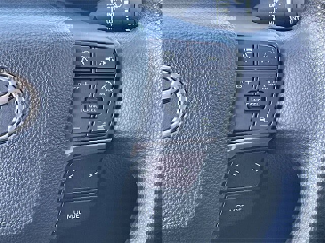 Used 2025 Toyota Camry LE image 15