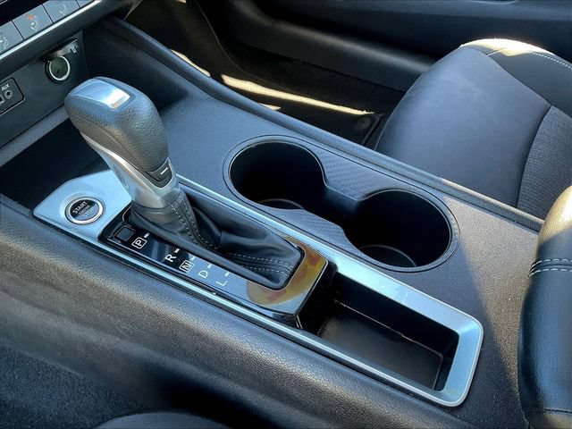 Used 2025 Nissan Altima 2.5 SV FWD image 19