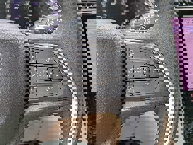 New 2025 Jeep Grand Cherokee Limited w/ Luxury Tech Group II image 28