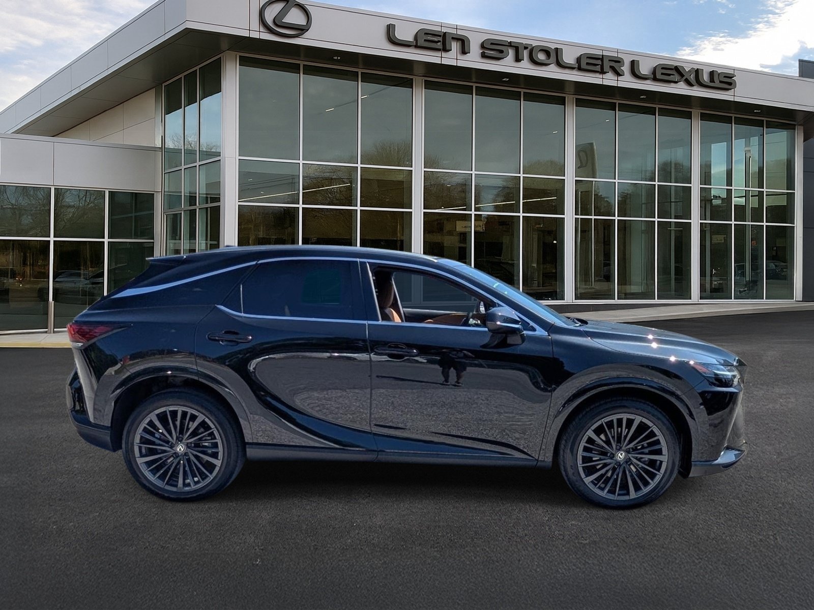Certified 2024 Lexus RX 350 Premium w/ Accessory Package (Z1) AWD/4WD image 2