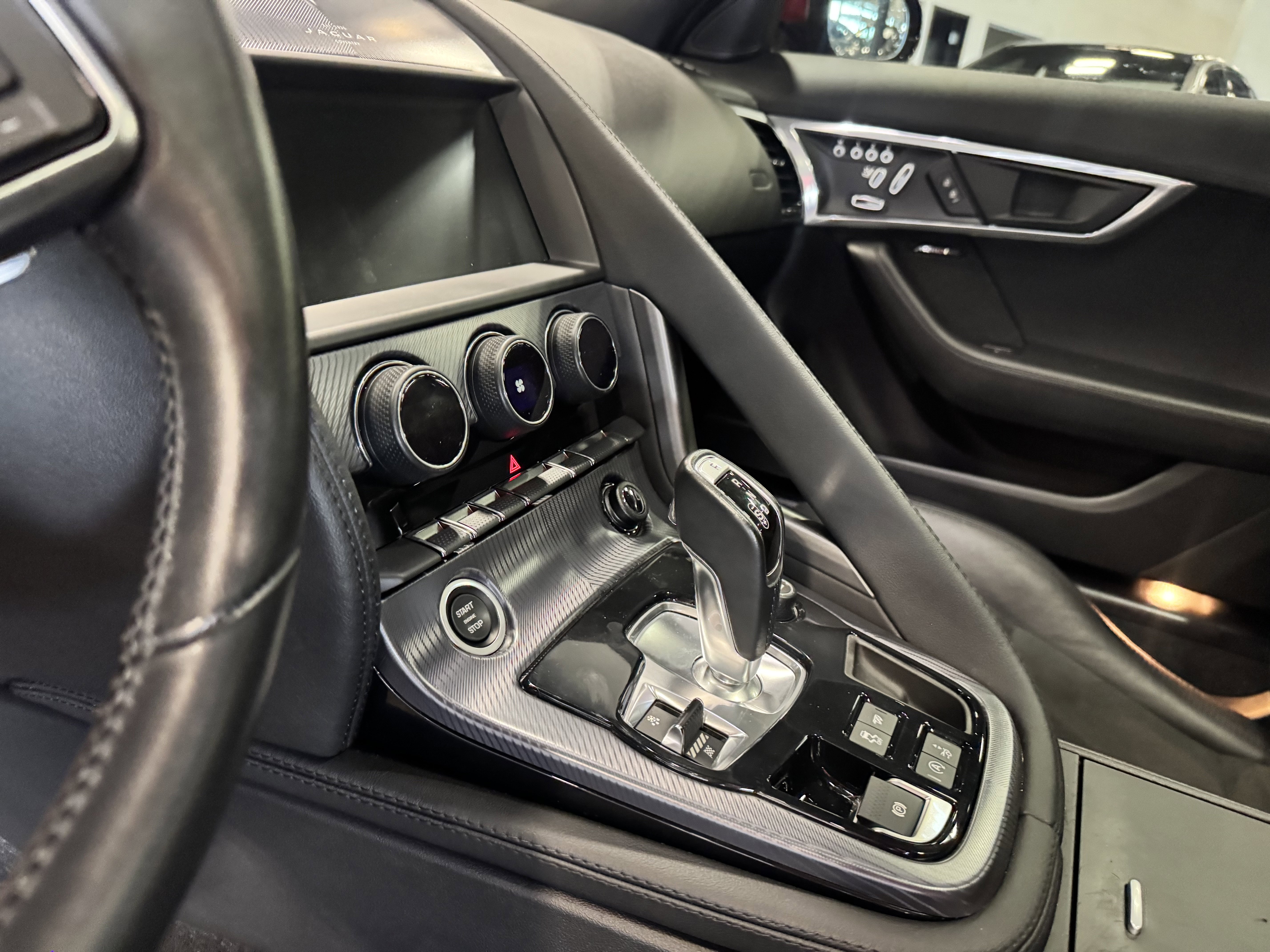 Used 2021 Jaguar F-TYPE R-Dynamic image 26