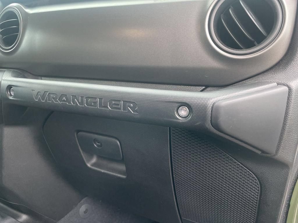 Used 2023 Jeep Wrangler Unlimited Sport AWD/4WD image 38