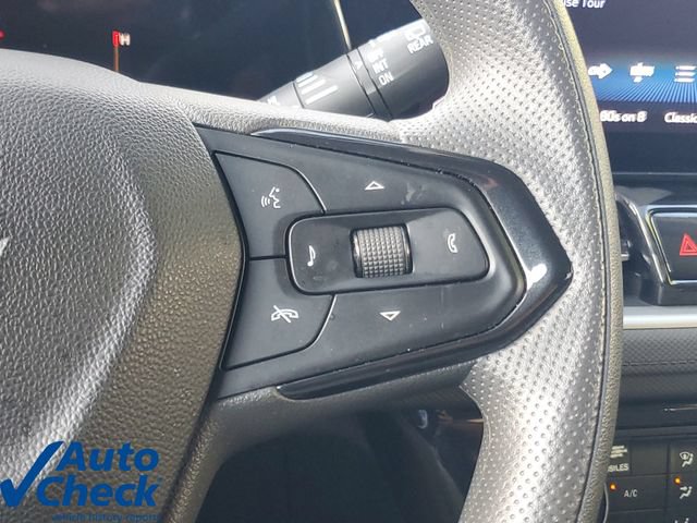 Used 2025 Chevrolet TrailBlazer LT w/ Driver Confidence Package FWD image 21