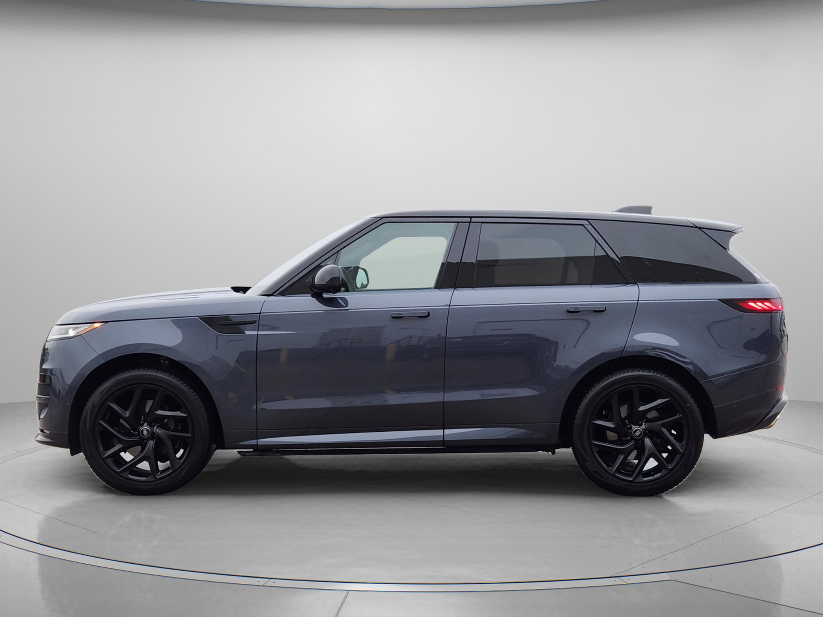 Certified 2023 Land Rover Range Rover Sport SE Dynamic AWD/4WD image 2