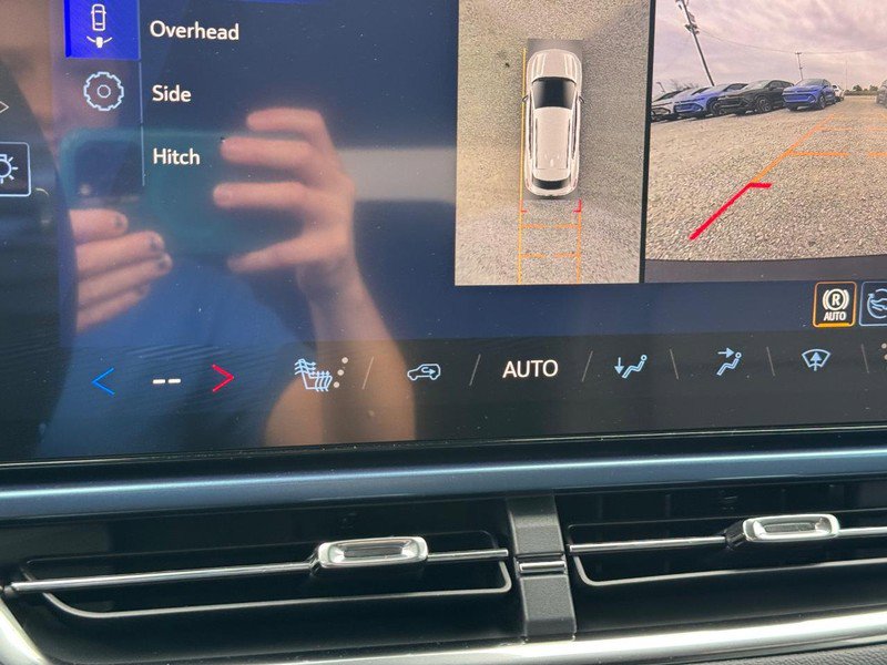 New 2026 Chevrolet Equinox EV LT image 15