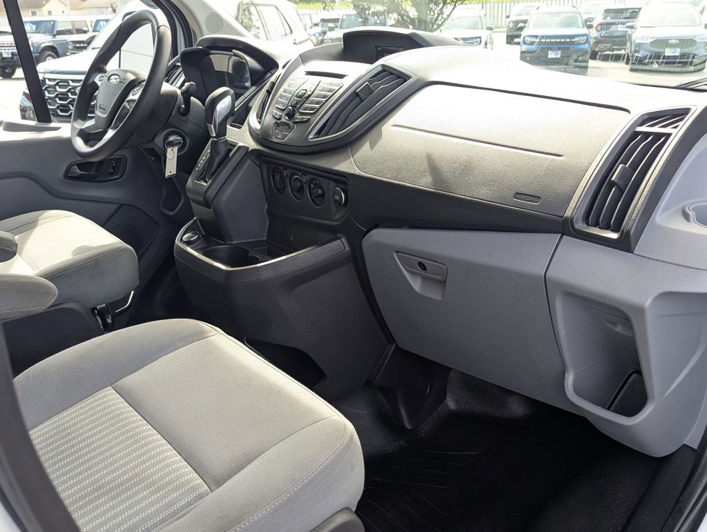 Used 2019 Ford Transit 350 XLT RWD image 28