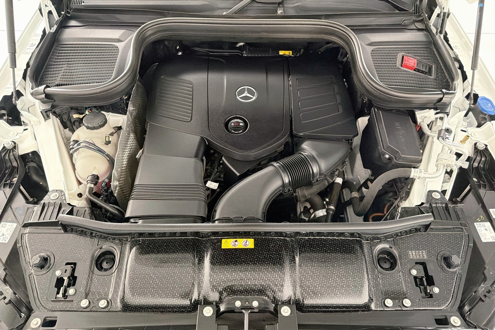 Used 2024 Mercedes-Benz GLE 450e 4MATIC image 11
