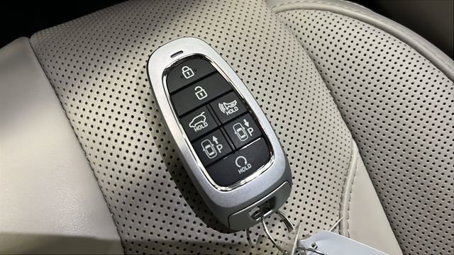 Used 2023 Hyundai Palisade Calligraphy w/ Cargo Package image 21