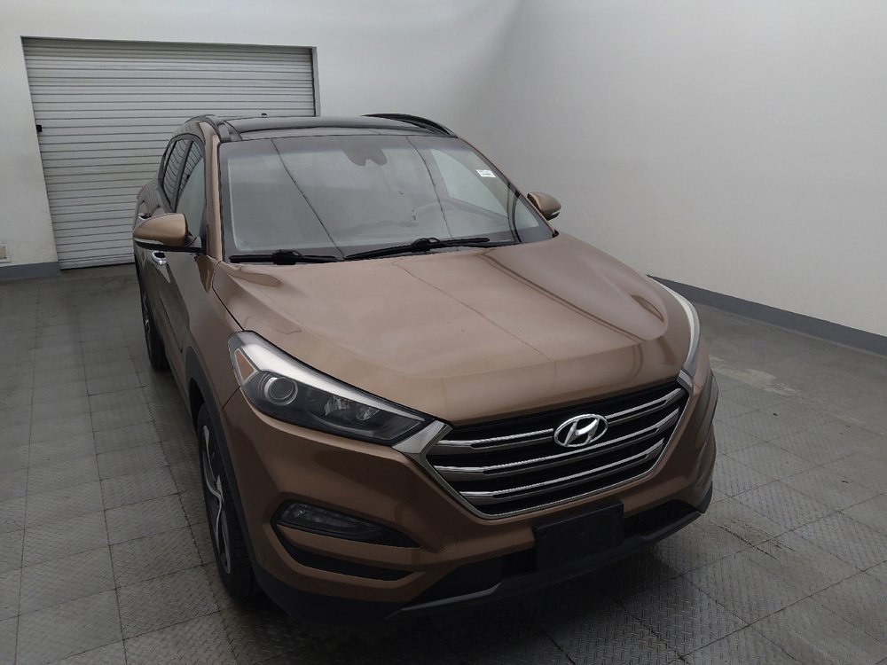 Used 2016 Hyundai Tucson Limited w/ Option Group 03 AWD/4WD image 14