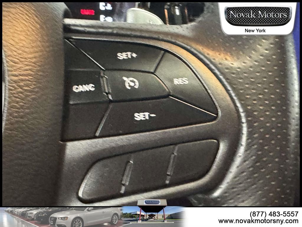 Used 2022 Dodge Durango R/T w/ Blacktop Package AWD/4WD image 19