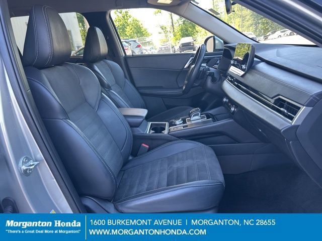 Used 2024 Mitsubishi Outlander SE Black Edition AWD/4WD image 40