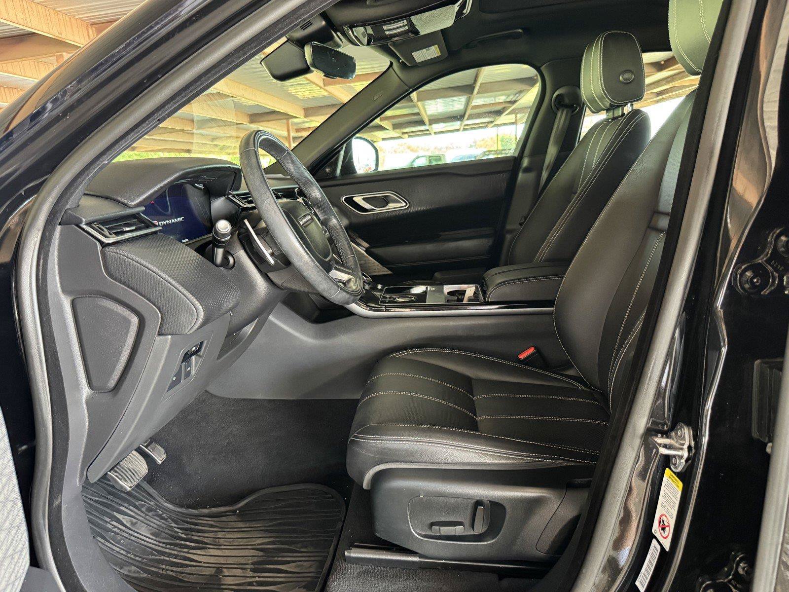 Used 2019 Land Rover Range Rover Velar R-Dynamic SE AWD/4WD image 31