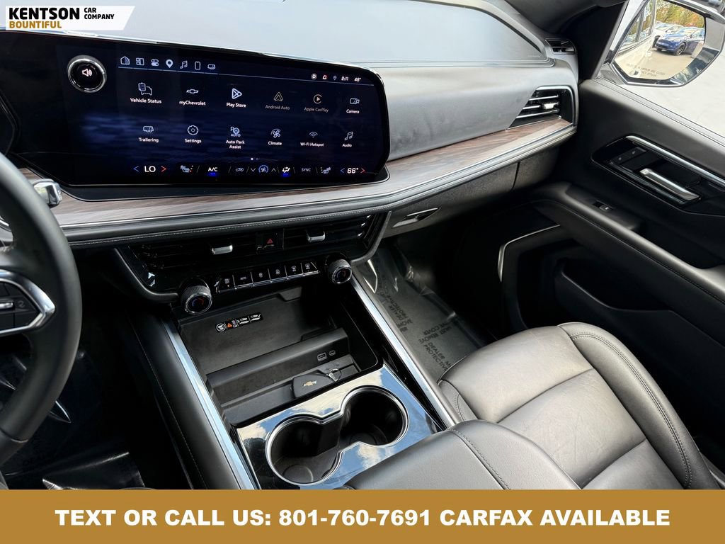 Used 2025 Chevrolet Suburban Z71 image 24