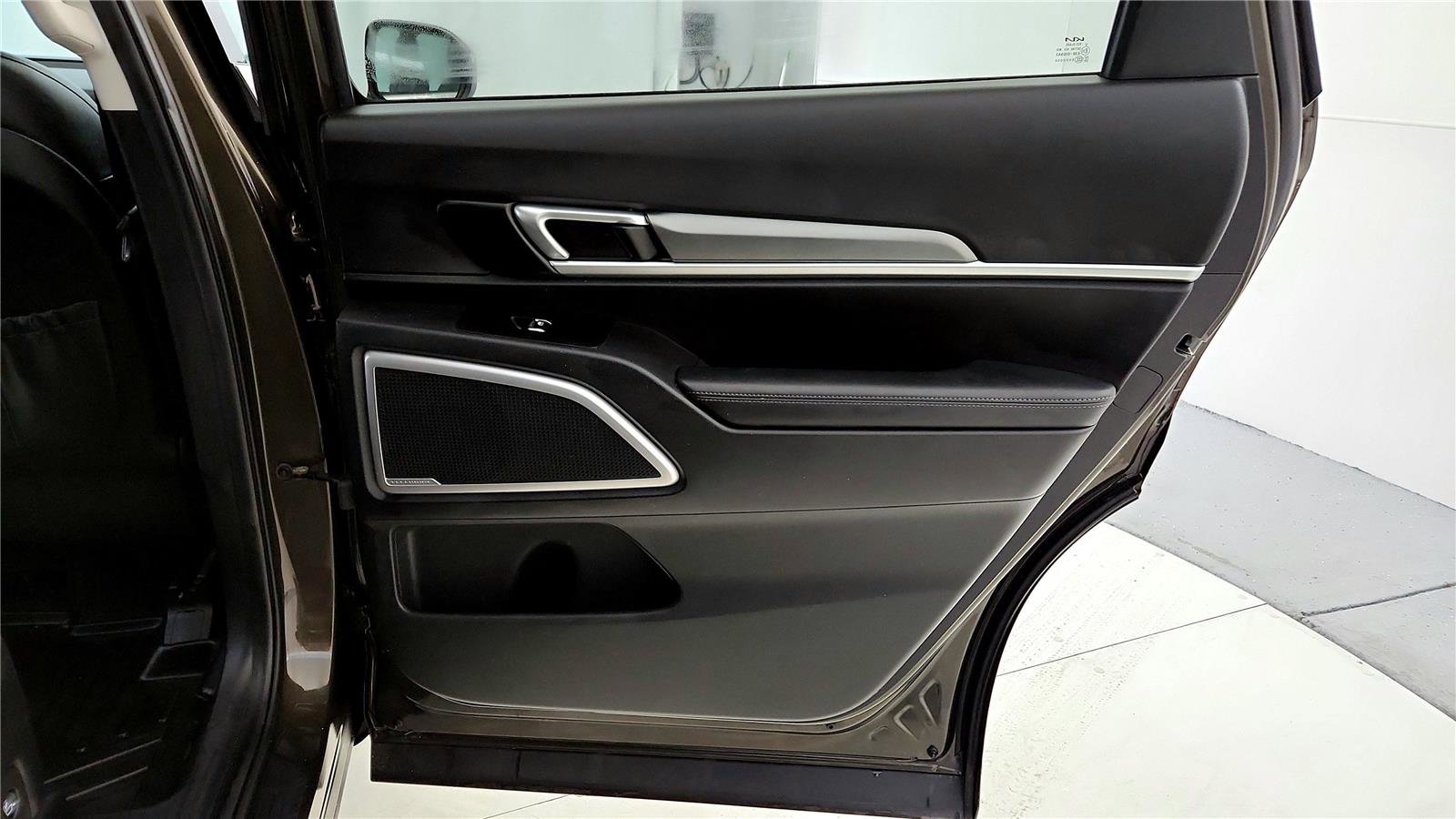 Used 2022 Kia Telluride S image 18