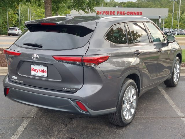 Used 2023 Toyota Highlander Limited FWD image 27