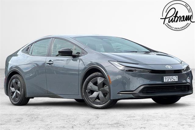 Used 2025 Toyota Prius LE