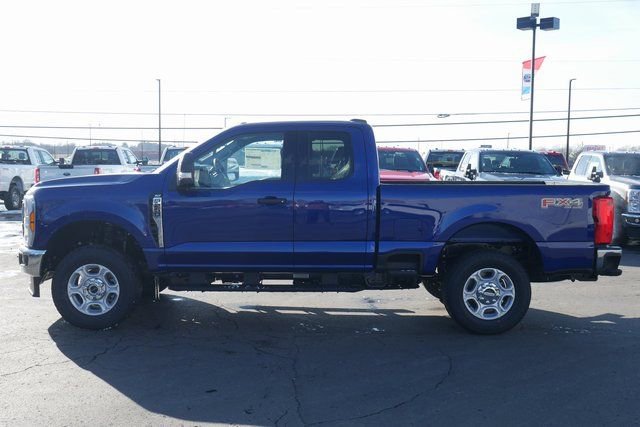 New 2026 Ford F250 XLT w/ FX4 Off-Road Package image 7