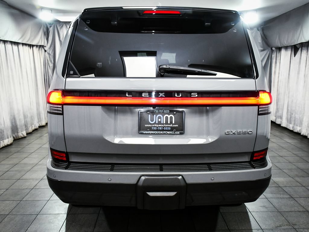 Used 2024 Lexus GX 550 w/ Accessory Package (Z1) AWD/4WD image 5