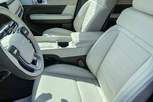 New 2025 Hyundai Santa Fe Calligraphy image 17