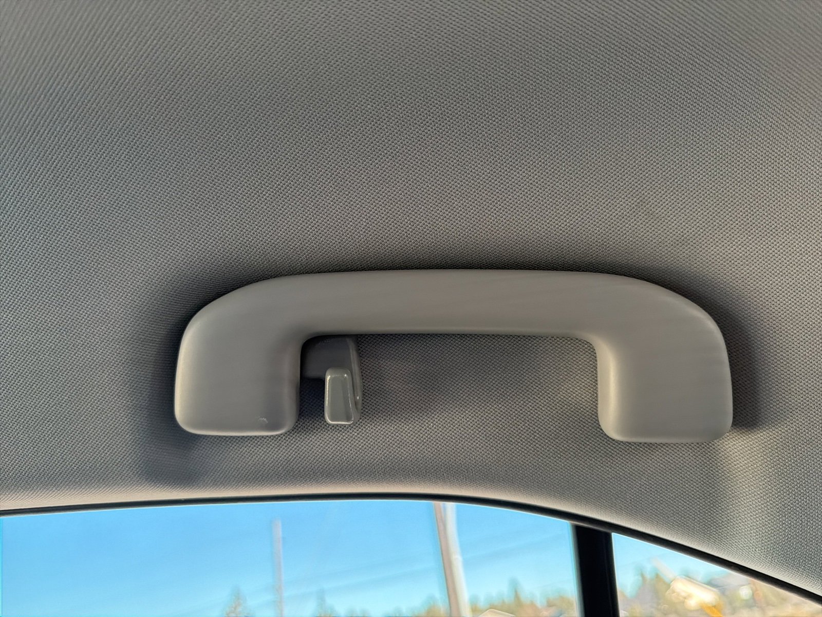 Used 2020 Toyota Camry LE image 70