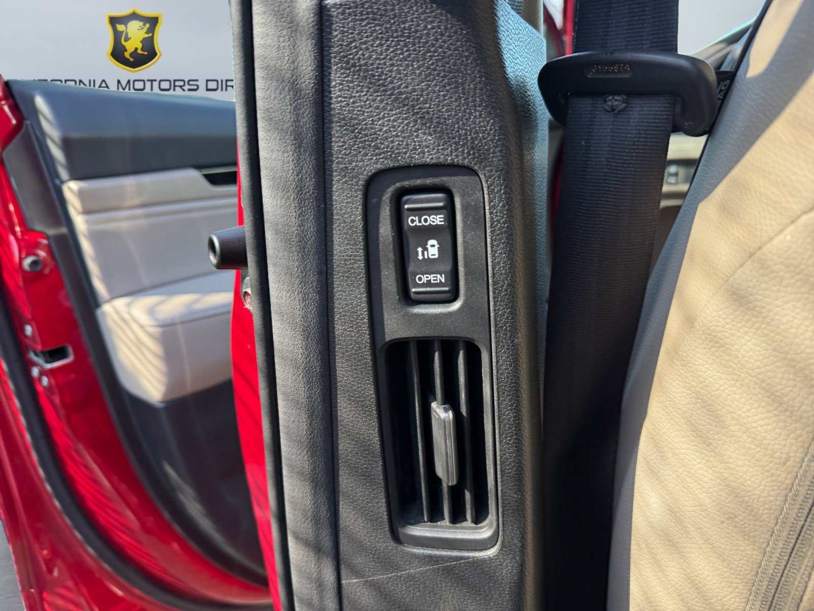 Used 2023 Honda Odyssey Elite image 14