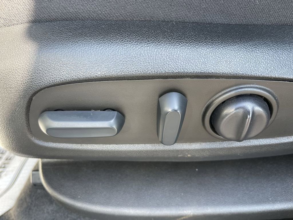 Used 2022 Chevrolet Equinox LT image 12