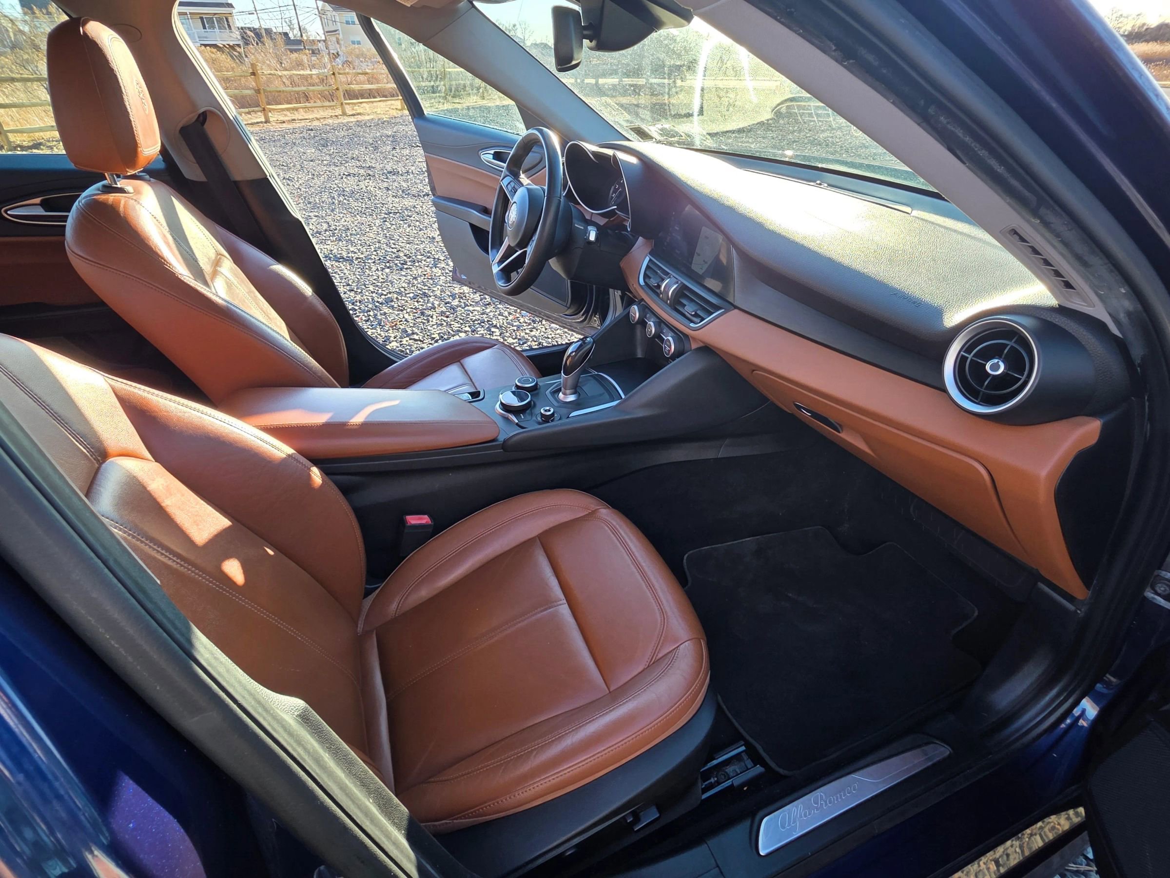 Used 2017 Alfa Romeo Giulia AWD image 14