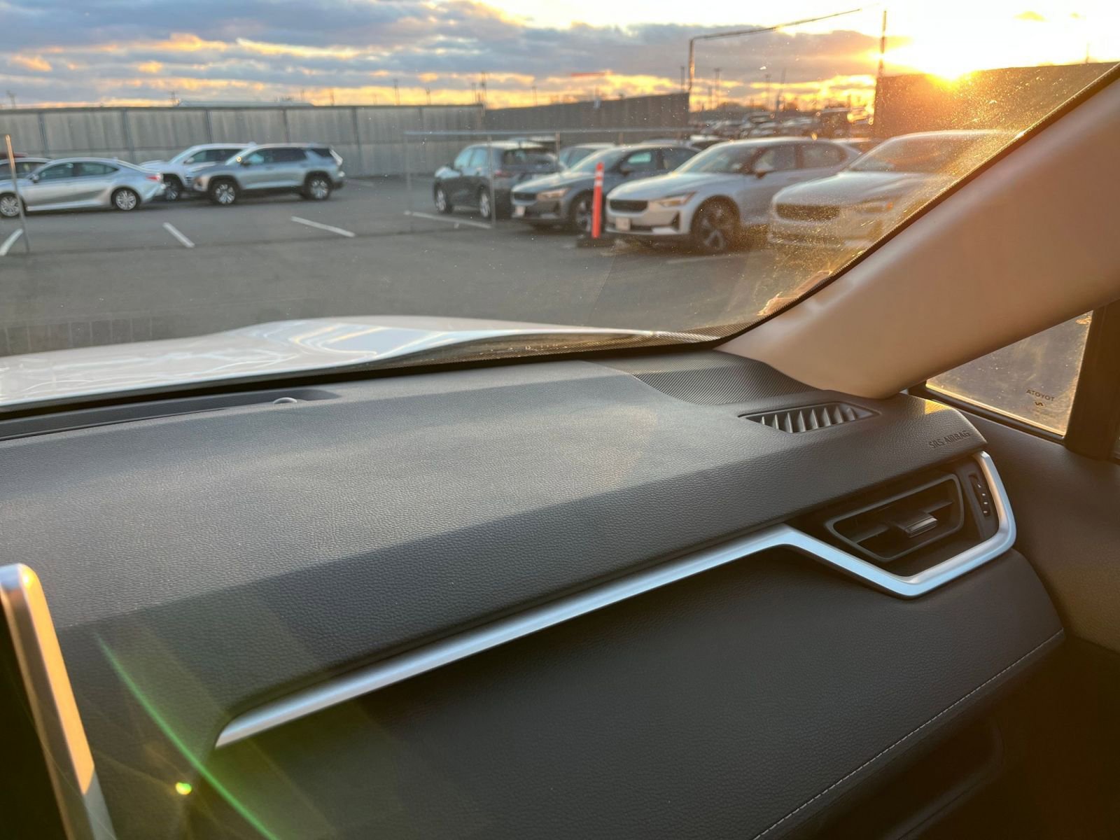 Used 2025 Toyota RAV4 LE image 34