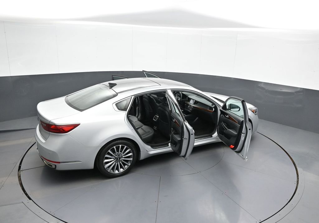 Certified 2017 Kia Cadenza Technology FWD image 44
