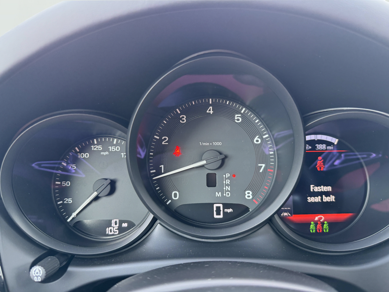 New 2025 Porsche Macan AWD/4WD image 36