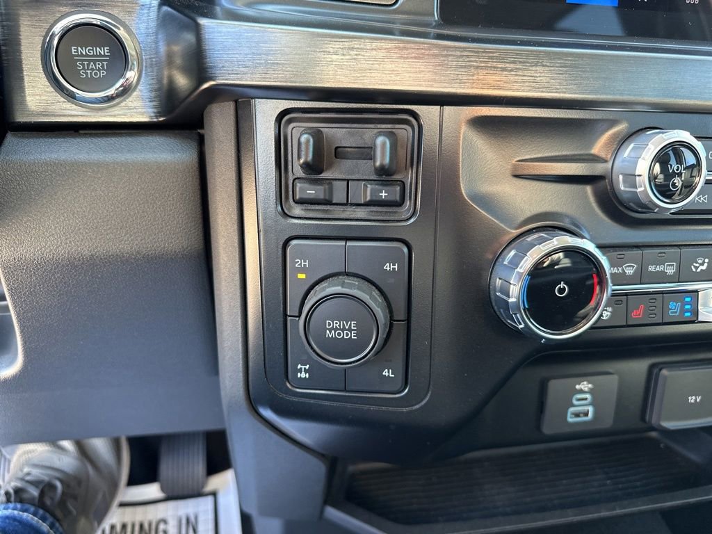 Used 2024 Ford F250 Lariat w/ Sport Appearance Package image 30