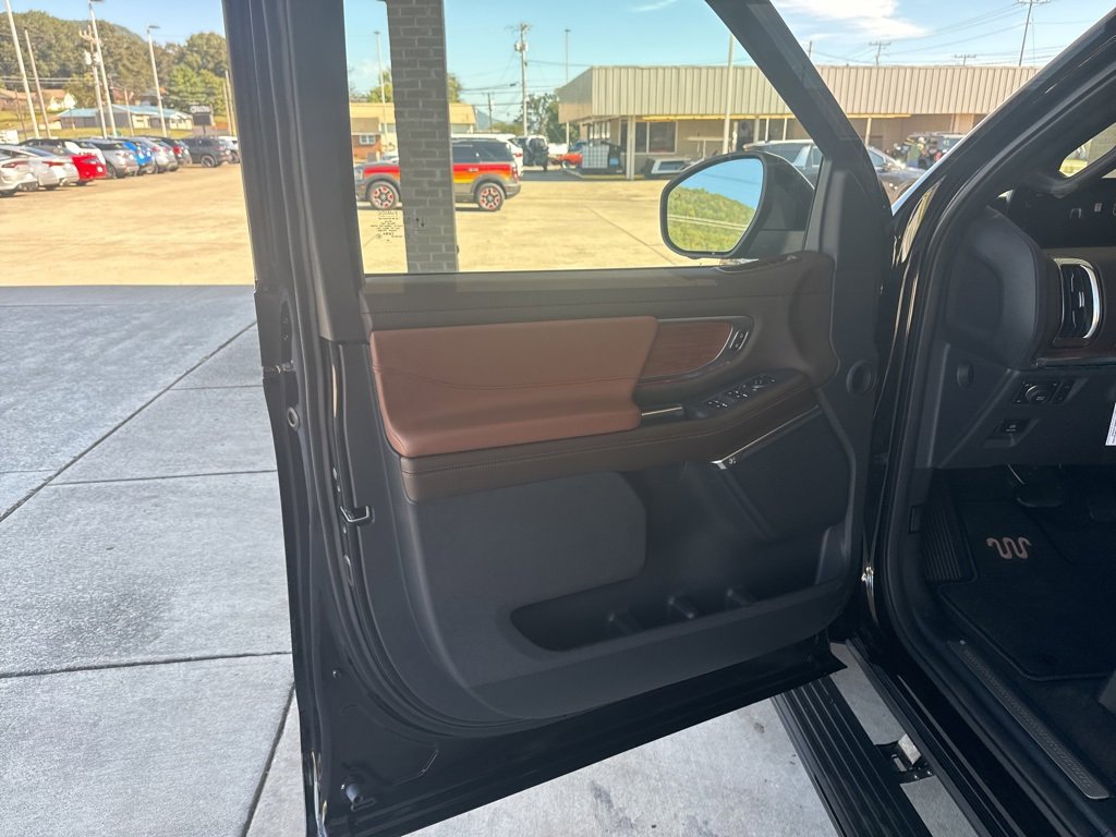 New 2025 Ford Expedition King Ranch image 18