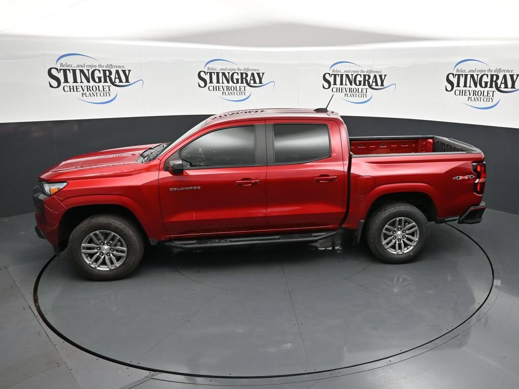Used 2024 Chevrolet Colorado LT w/ LT Convenience Package II AWD/4WD image 21