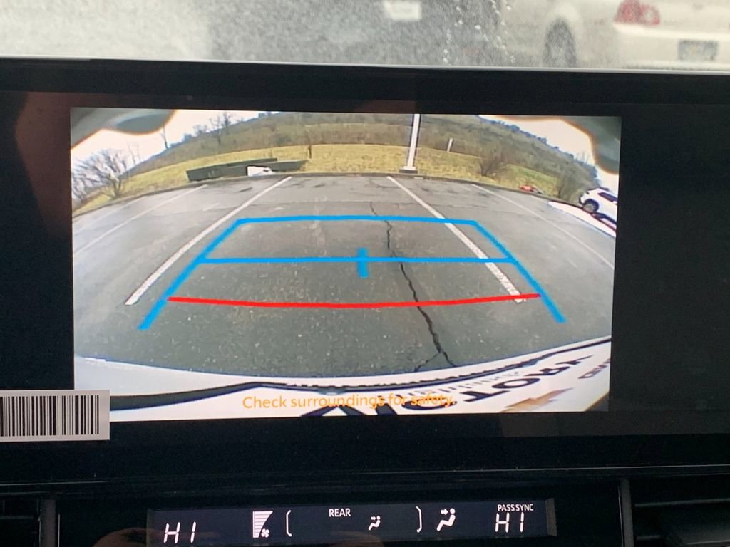 New 2026 Toyota Sienna XLE image 22