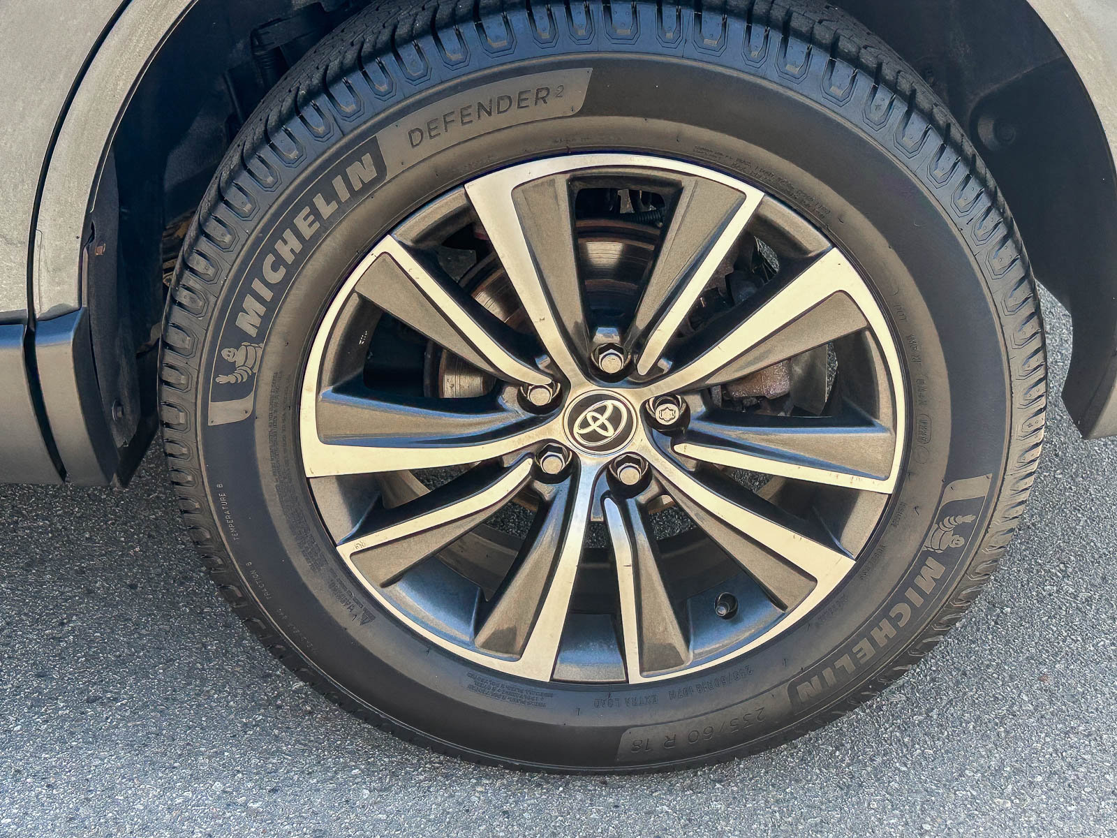 Used 2021 Toyota Venza LE w/ Carpet Mat Package (TMS) AWD/4WD image 11