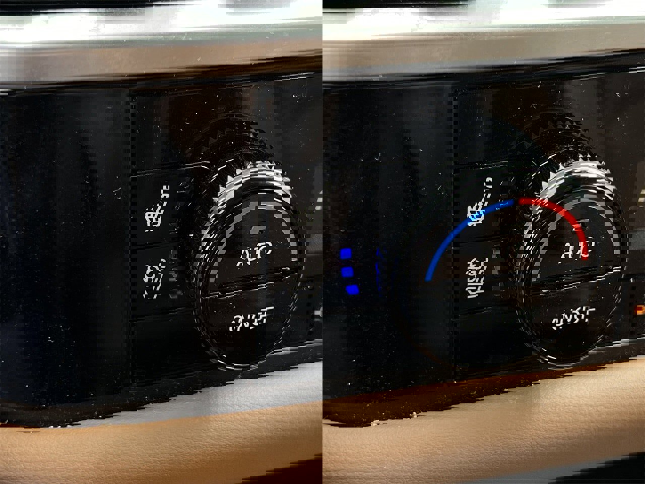 Certified 2024 Nissan Pathfinder Platinum w/ Cargo Package image 20