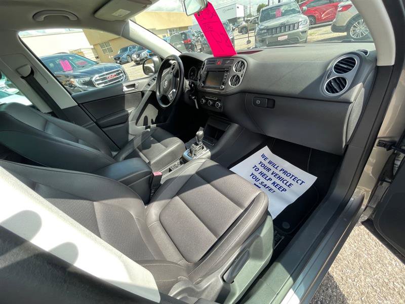 Used 2011 Volkswagen Tiguan S FWD image 18