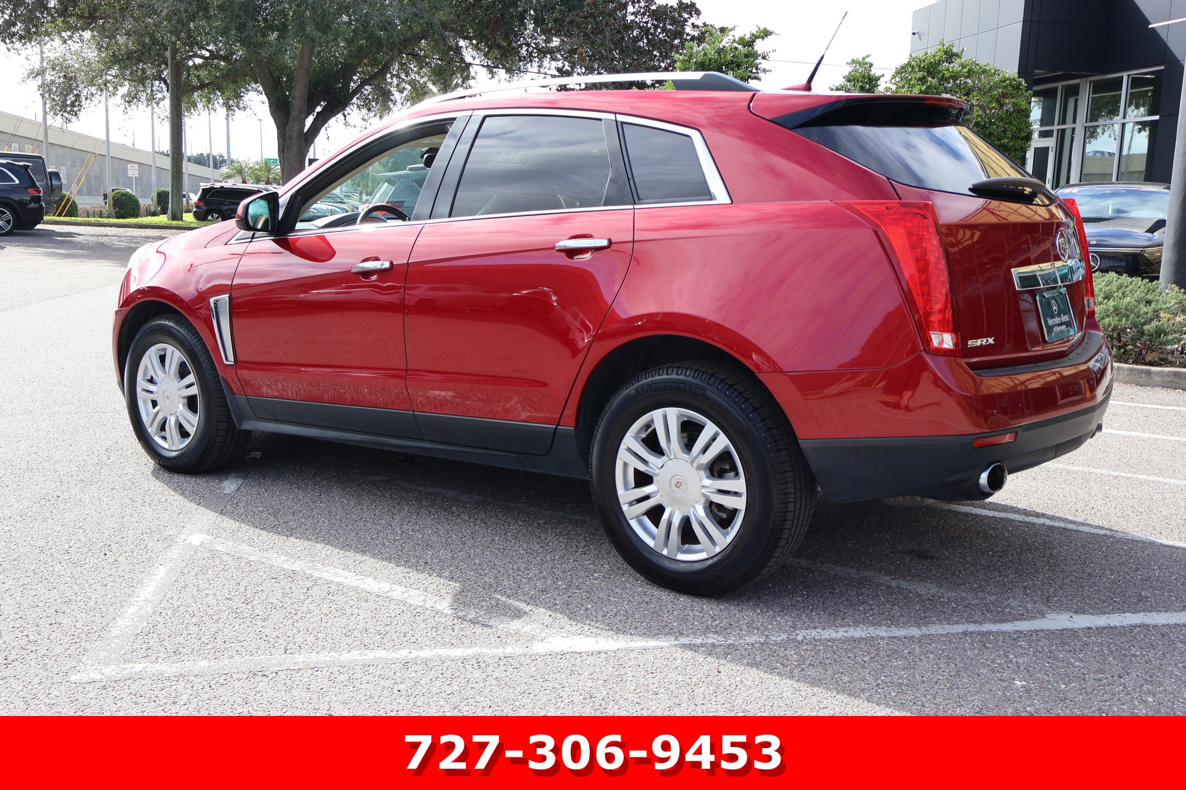 Used 2014 Cadillac SRX Luxury image 7