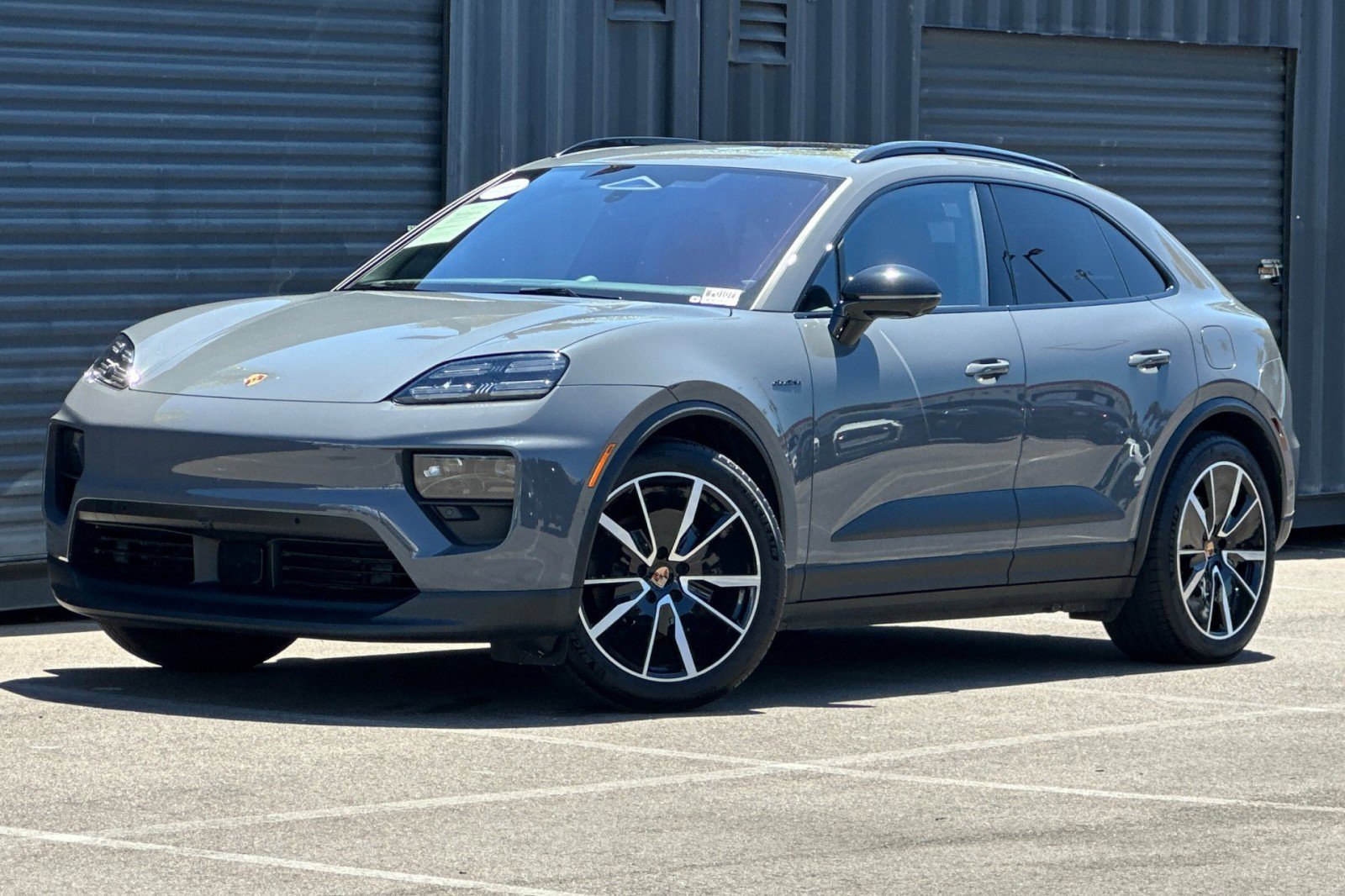 Certified 2025 Porsche Macan Electric