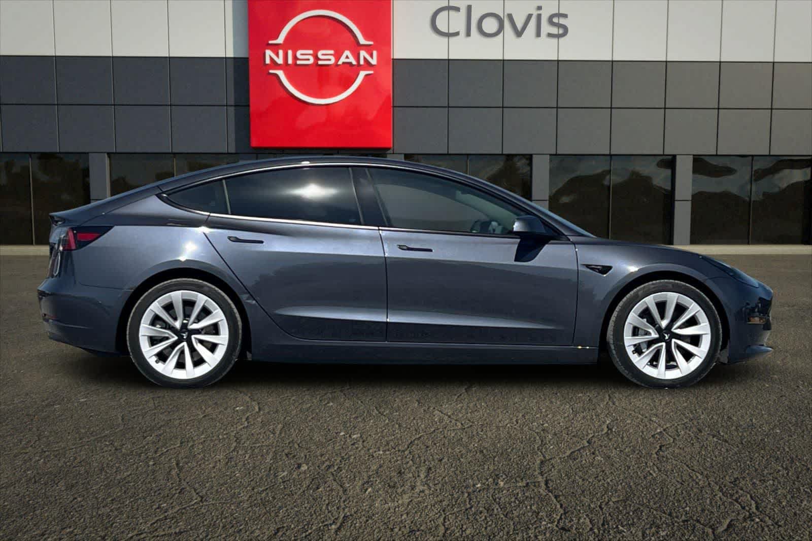 Used 2023 Tesla Model 3 Standard Range RWD image 9