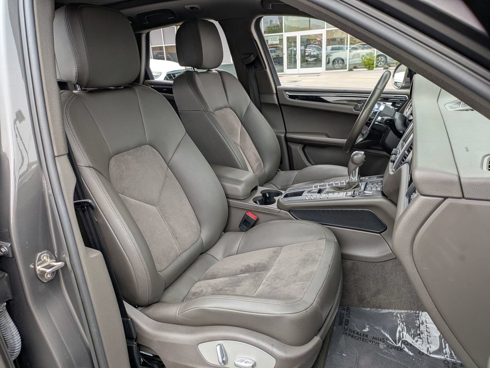 Used 2015 Porsche Macan S AWD/4WD image 27