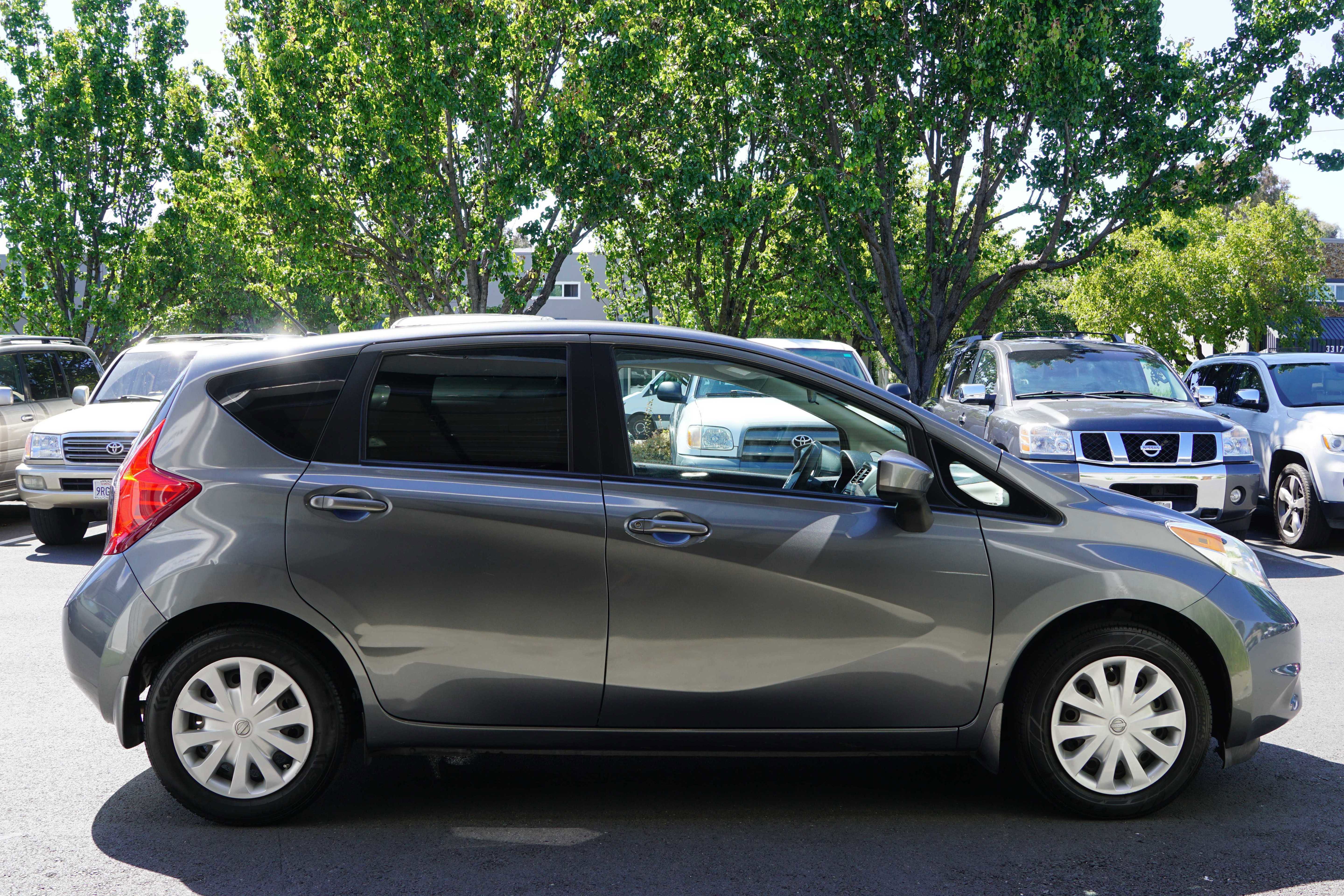 Used 2016 Nissan Versa Note S Plus FWD image 9