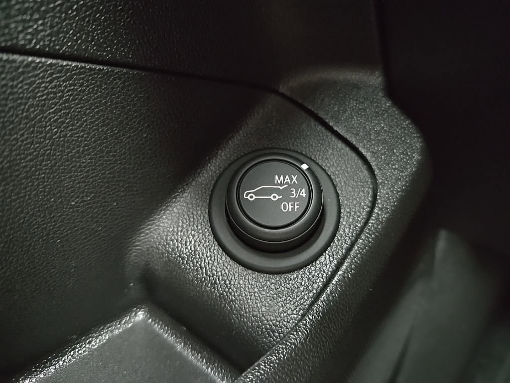 Used 2021 GMC Terrain SLT w/ LPO, Floor Liner Package image 24