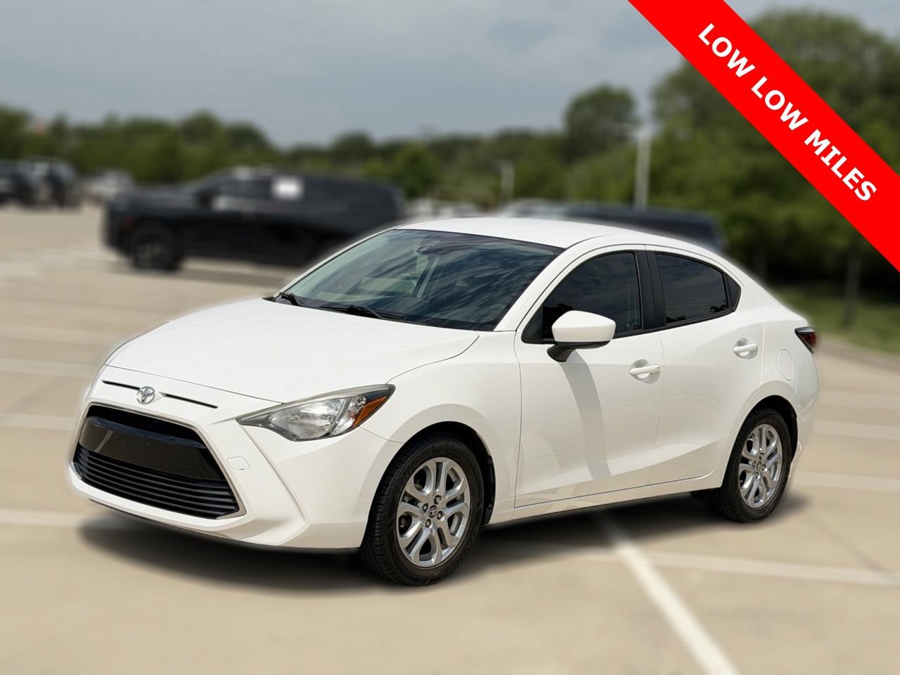 Used 2018 Toyota Yaris iA FWD image 3