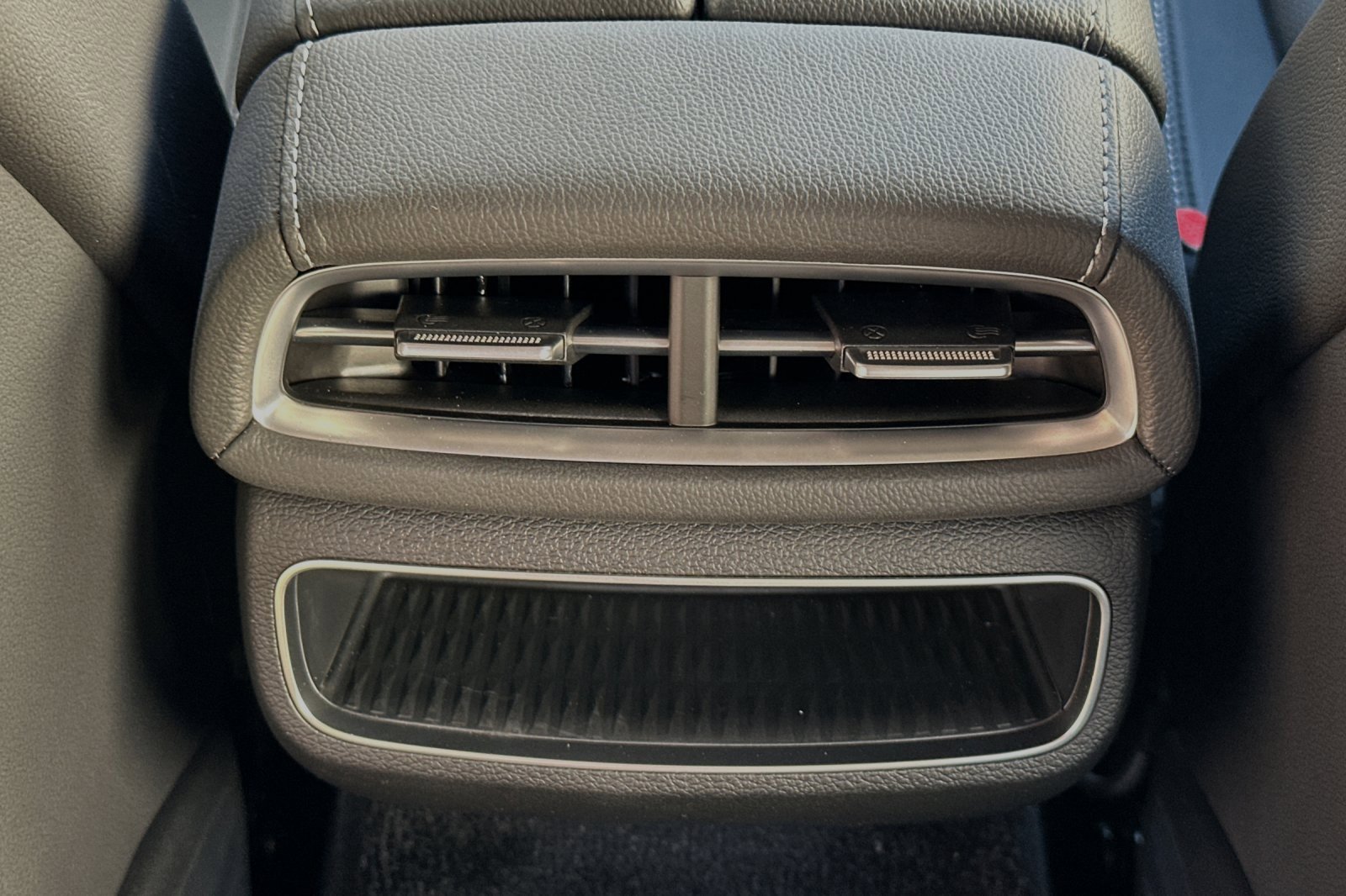 New 2024 Genesis G80 image 13