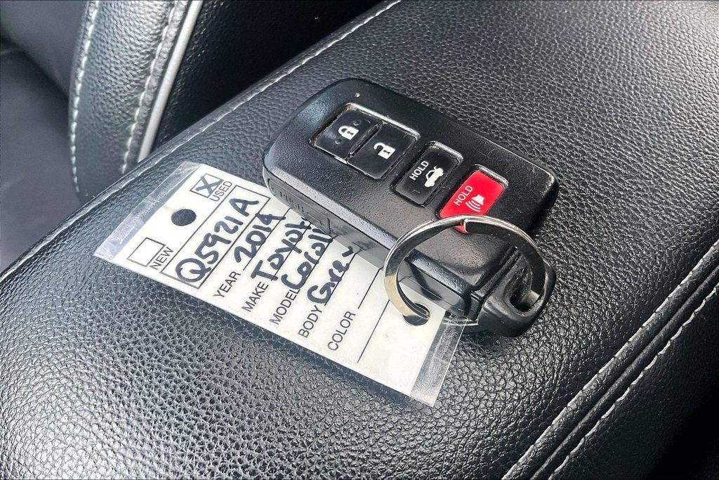 Used 2014 Toyota Corolla S Premium w/ Driver Convenience Package FWD image 11