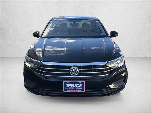 Used 2020 Volkswagen Jetta SE FWD image 2