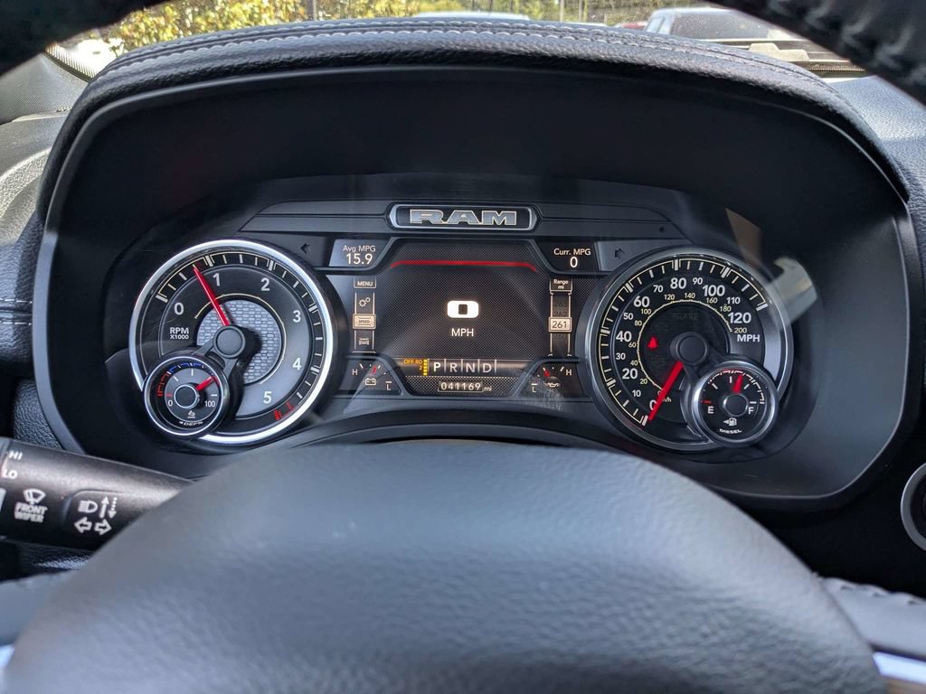 Used 2022 RAM 1500 Laramie AWD/4WD image 25