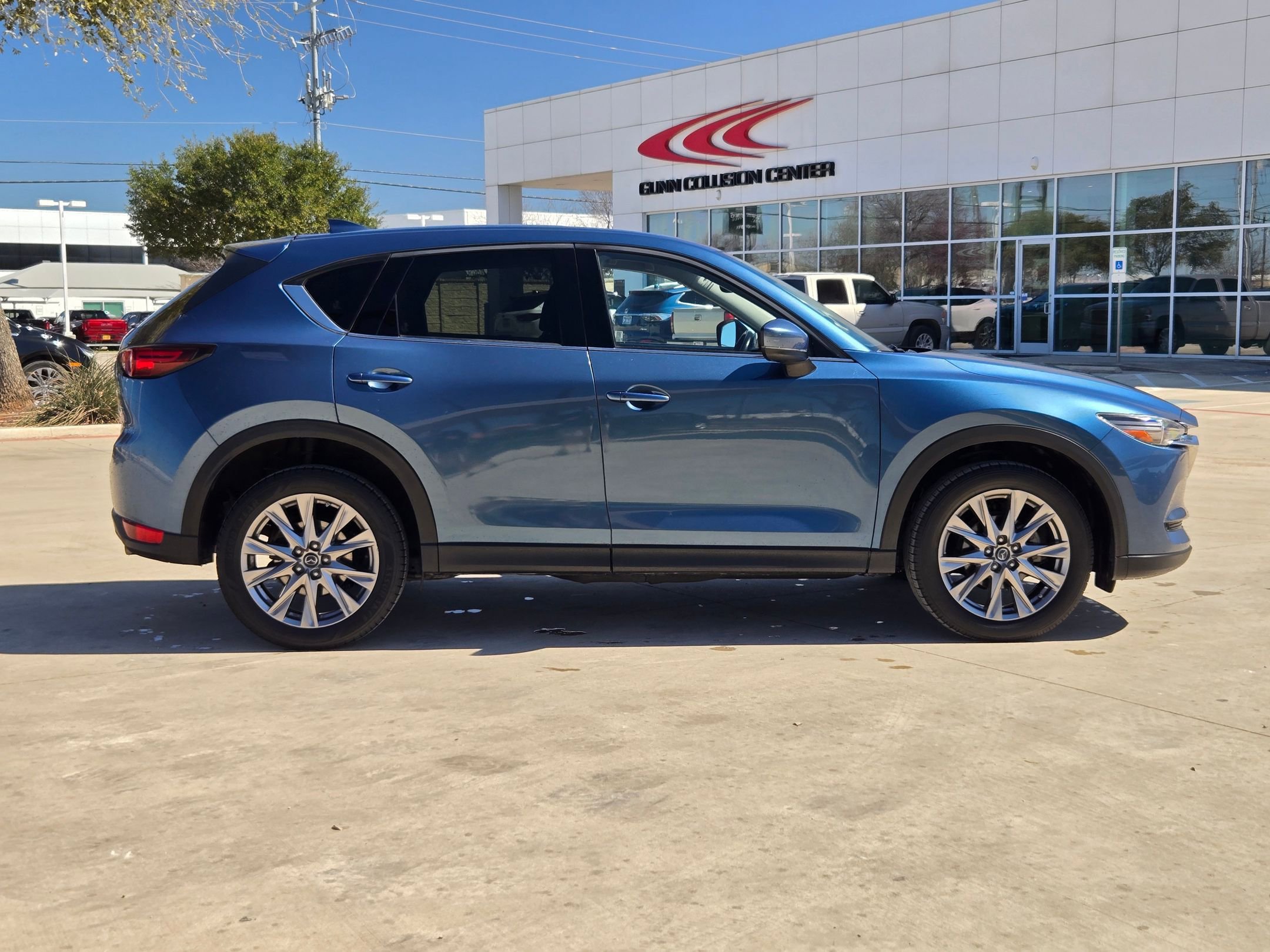 Used 2020 MAZDA CX-5 Grand Touring image 2