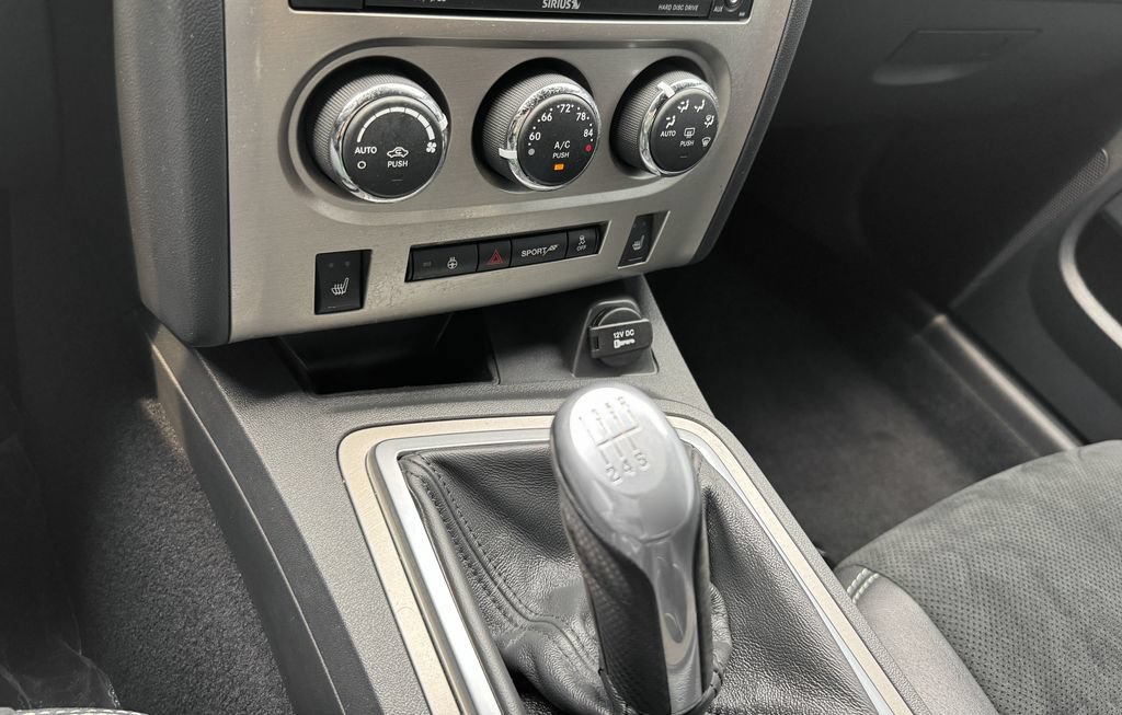 Used 2012 Dodge Challenger SRT8 RWD image 22